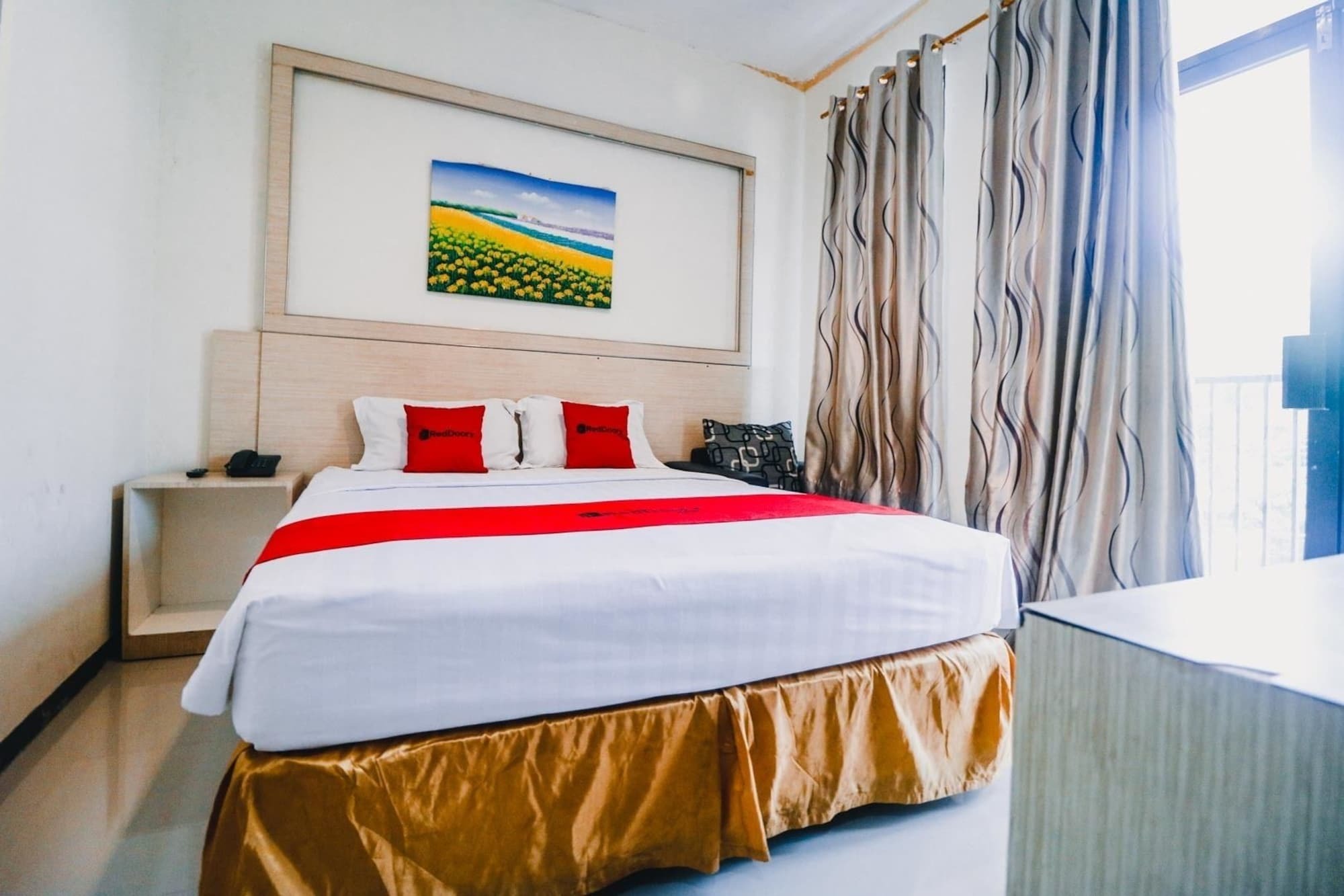 Reddoorz Plus Near Sultan Hasanuddin Airport Makassar Exterior photo